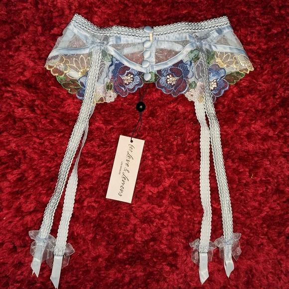 D5. NWT FOR LOVE AND LEMONS LUELLA GARTER BELT - Picture 9 of 9